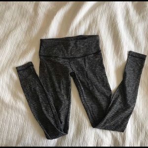 Lululemon leggings- Size 6